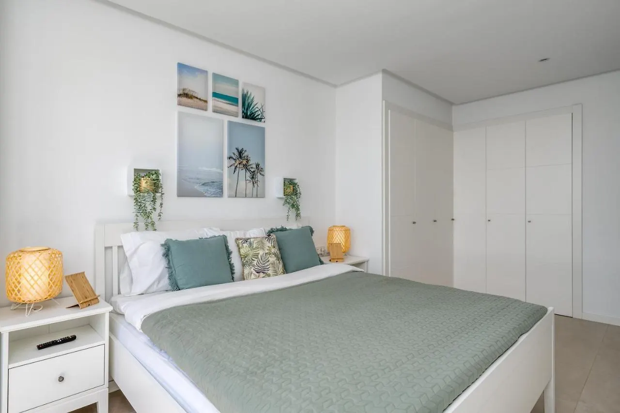Luxurious Apartment With Pool And Gym El Higueron By Costarentals - Ref 149 Fuengirola Spanje